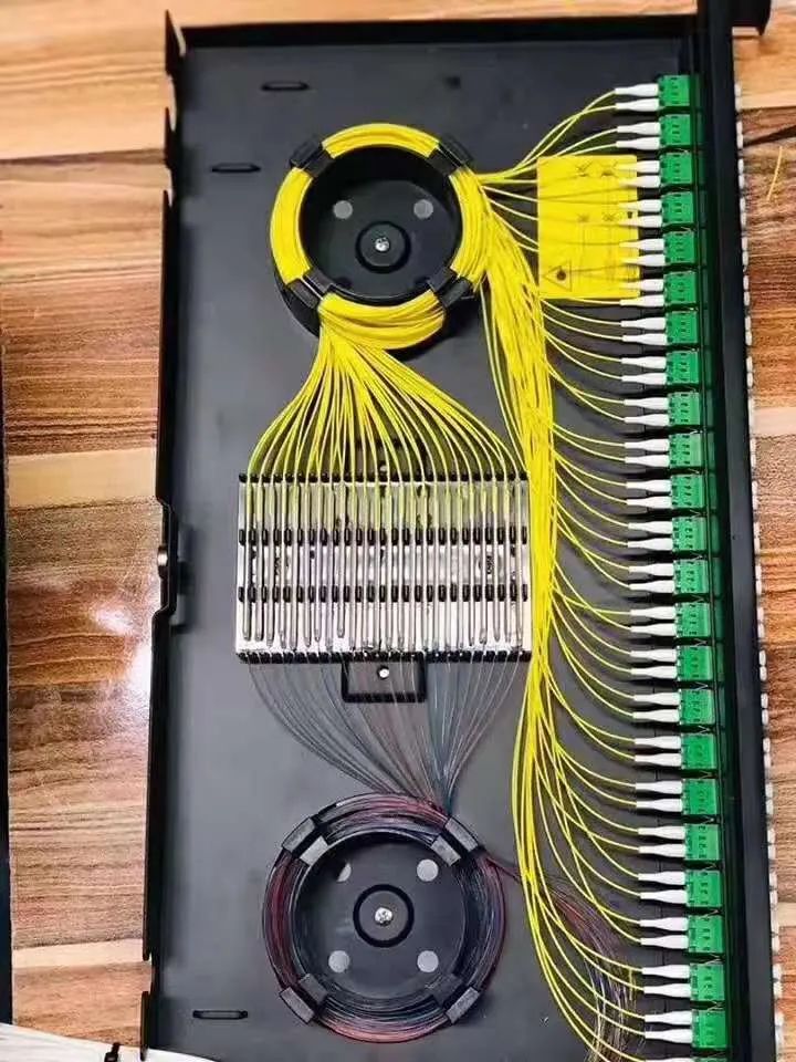 光缆、终端盒、跳线、尾纤以及光纤各种接口的基础讲解