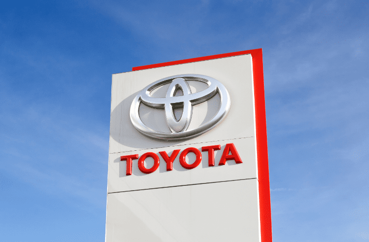 丰田称在固态电池技术上取得重大突破：10分钟充满能跑1200公里